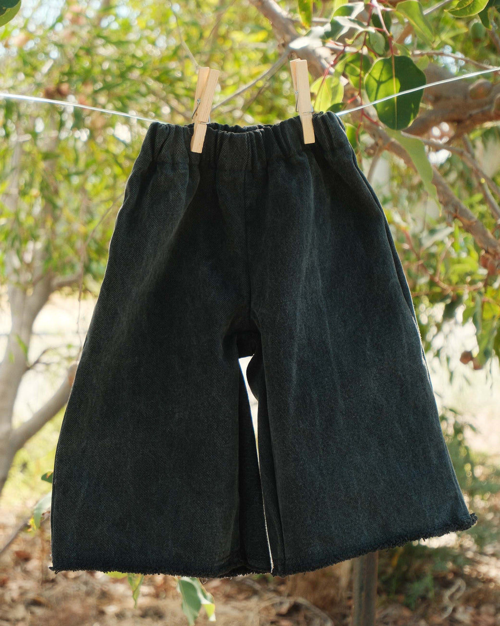 Faded Black - size XS